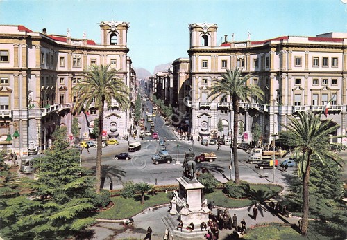 Cartolina Palermo Piazza Giulio Cesare animata auto monumento
