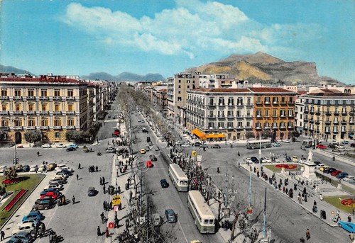 Cartolina Palermo Viale della Libertà dall'alto colorata 1966