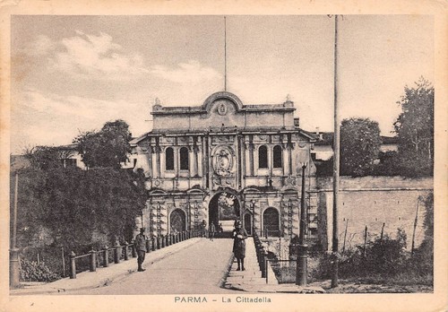 Cartolina Parma La Cittadella animata soldati