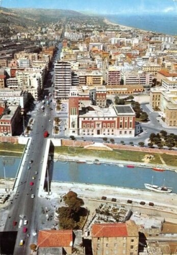 Cartolina Pescara veduta aerea timbro targhetta Pt 1963