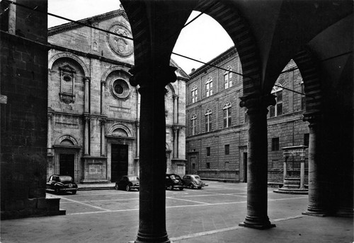 Cartolina Pienza Piazza Pio II 1957 (Siena)