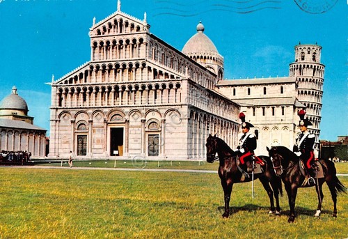 Cartolina Pisa Piazza dei Miracoli Carabinieri a cavallo 1966