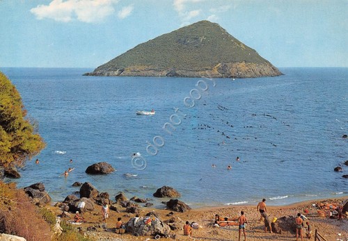 Cartolina Porto Ercole Scogliera e isolotto d' Ercole spiaggia animata …