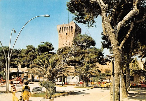 Cartolina Porto Recanati centro giardini