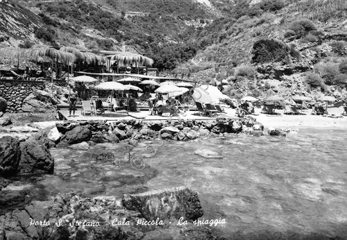 Cartolina Porto Santo Stefano Cala Piccola spiaggia animata 1963