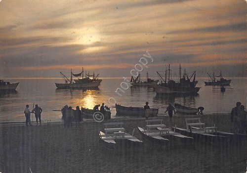 Cartolina Portorecanati rientro della pesca pescherecci animata 1977 grinze