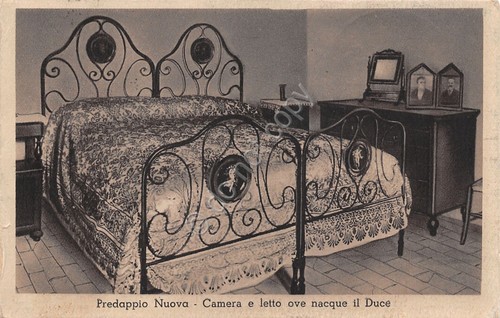 Cartolina Predappio Nuova Camera da letto ove nacque Mussolini Timbro …