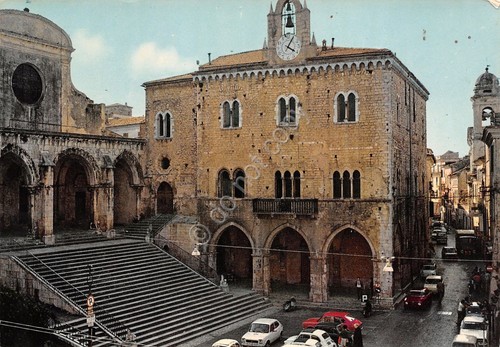 Cartolina Priverno Piazza del Comune anni '80