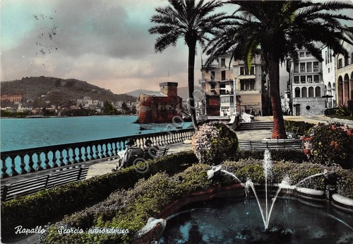 Cartolina Rapallo scorcio panoramico fontana colorata 1955