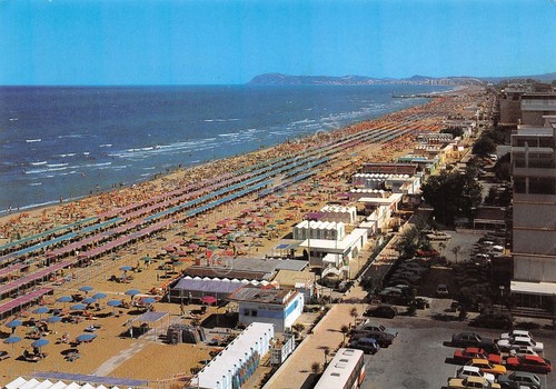 Cartolina Riccione Panorama della spiaggia 1999