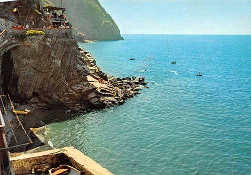 Cartolina Riomaggiore panorama dalla marina