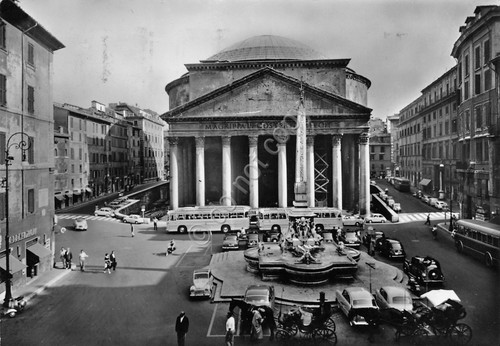 Cartolina Roma Pantheon auto d'epoca 1964