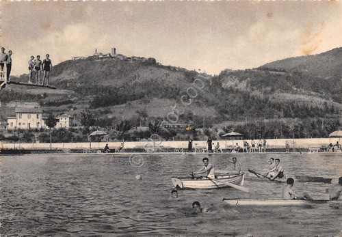Cartolina Salice Terme Piscina con Veduta di Nazzano animata