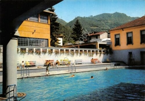 Cartolina San Pellegrino Terme Piscina termale 1977