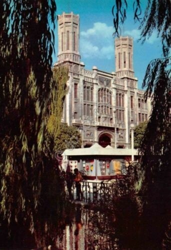 Cartolina Sardegna Cagliari Palazzo Comunale dai giardini di Via Roma