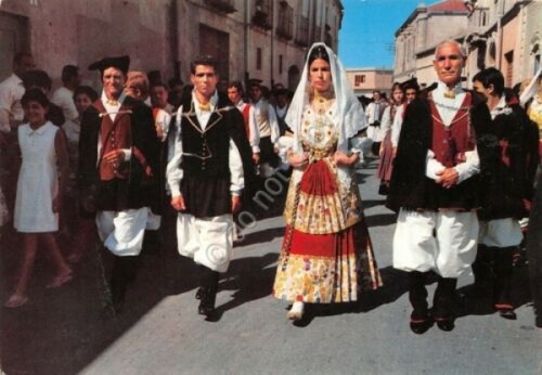 Cartolina Sardegna Costumi Sardi Antico sposalizio Selargius 1961 segnata