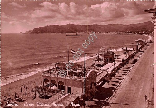 Cartolina Savona Corso Vittorio Veneto e Bagni 1951
