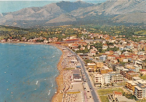 Cartolina Scauri Veduta aerea città spiaggia strada anni '80