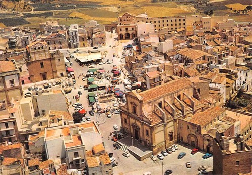 Cartolina Sciacca Panorama aereo della parte alta della città anni …