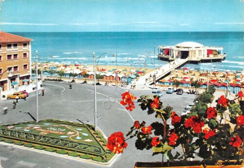 Cartolina Senigallia Piazza Libertà e rotonda cabine fiori aiuola 1961