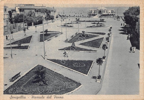 Cartolina Senigallia Piazzale del Penna animata 1941