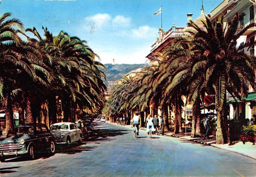 Cartolina Sestri Levante viale delle Palme 1959 auto d'epoca biciclette …