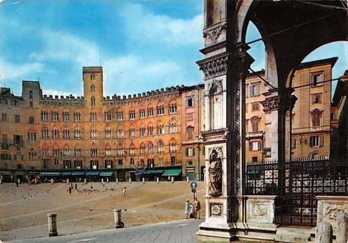 Cartolina Siena Palazzo Sensodoni anni '70