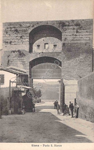 Cartolina Siena Porta San Marco animata anni '40