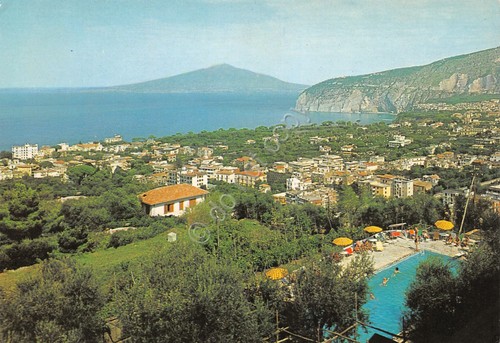 Cartolina Sorrento Hotel Gran Paradiso 1986 panorama e piscina (Napoli)