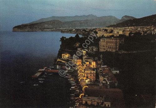 Cartolina Sorrento panorama notturno 1980 (Napoli)