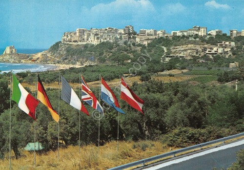 Cartolina Sperlonga Camping Nord Sud bandiere anni '90