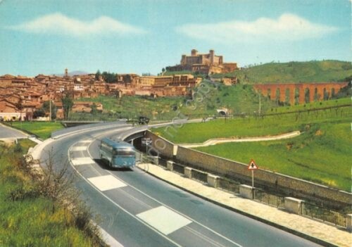 Cartolina Spoleto Panorama parziale bus corriera (Perugia)