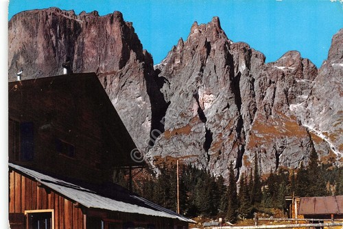 Cartolina Talmassons case e montagne 1968