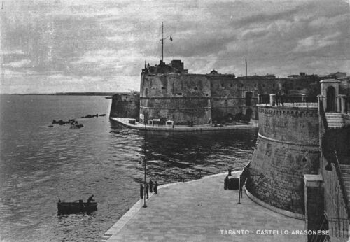 Cartolina Taranto Castello Aragonese Animata