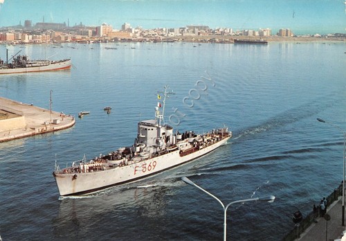 Cartolina Taranto Mare Piccolo nave F569 Corvetta Chimera grinza
