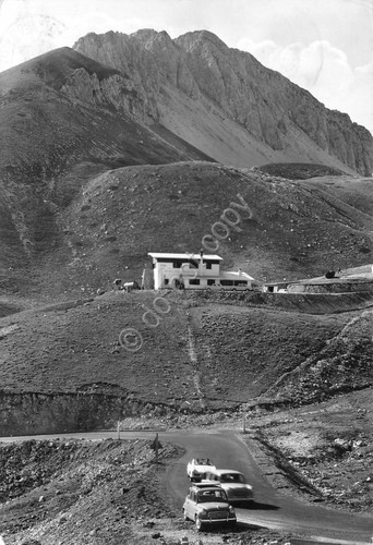 Cartolina Terminillo Vetta Sassatelli Rifugio CAI auto d'epoca 1965 (Rieti)