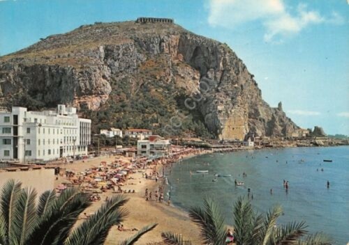 Cartolina Terracina Monte Giove Spiaggia di Levante 1975