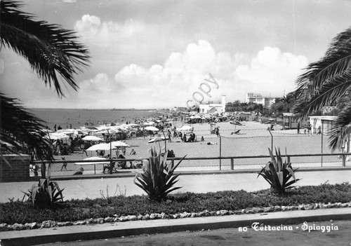 Cartolina Terracina Spiaggia 1958