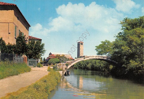 Cartolina Torcello ponte su fiume e abitazioni anni '60