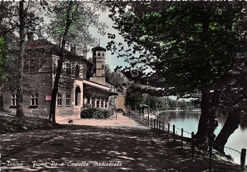 Cartolina Torino Fiume Po Castello Medioevale colorata 1953 ED SACAT