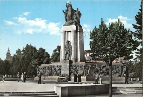 Cartolina Torino Monumento al Carabiniere Ed SACAT