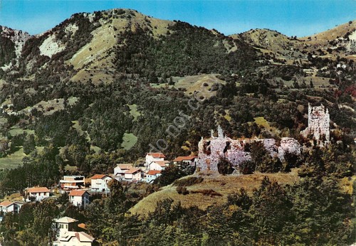 Cartolina Torriglia ruderi del castello e Villette di Via Campo …