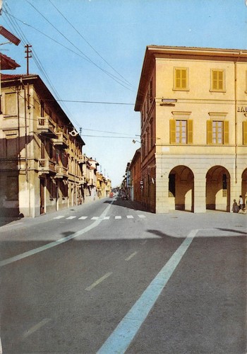 Cartolina Trecate Via Matteotti