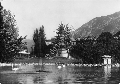 Cartolina Trento Lago dei Cigni e Monumento a Dante