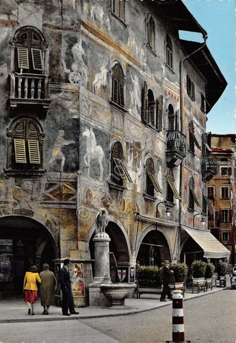 Cartolina Trento Palazzo Rella Affreschi animata