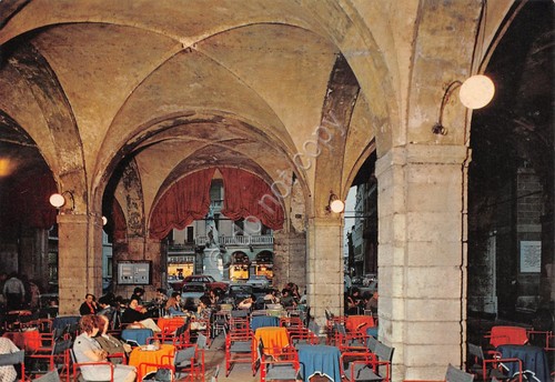 Cartolina Treviso Loggio dei Trecento bar tavolini animata anni '70