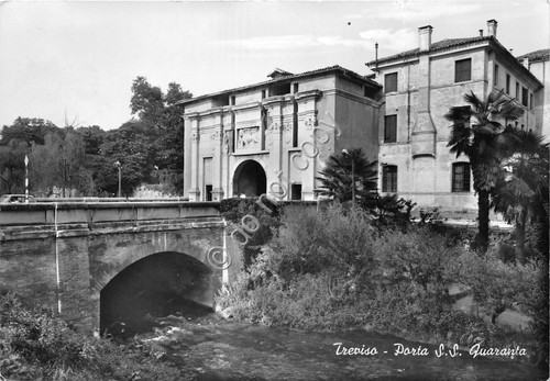 Cartolina Treviso Porta S.S. Quaranta anni '60