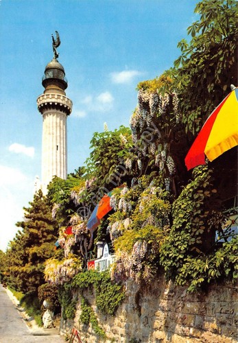 Cartolina Trieste faro della Vittoria Trattoria /ristorante ombrelloni