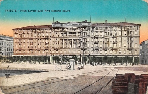 Cartolina Trieste Hotel Savoia sulla Riva Nazario Sauro