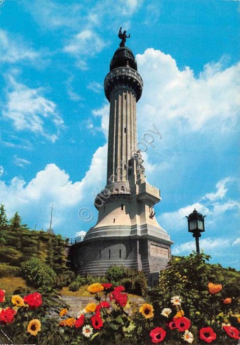 Cartolina Trieste il faro della Vittoria